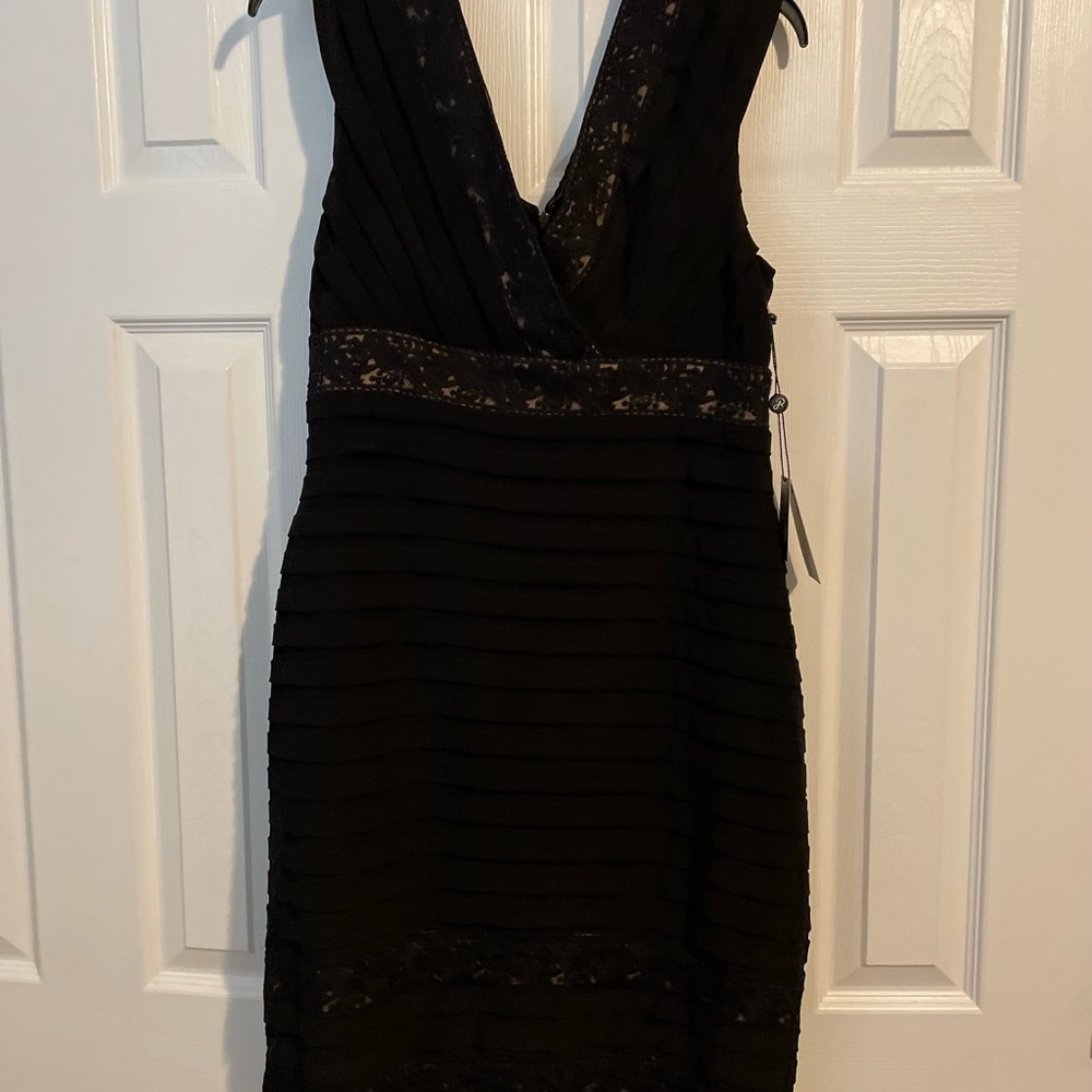 Adrianna Papell Black Dress Size 12 BNWT